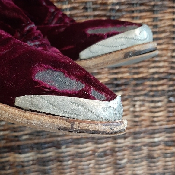 Free People Barbary Distressed Velvet Cowboy Booties 36 Western Boho Witchy Farm - Picture 13 of 14